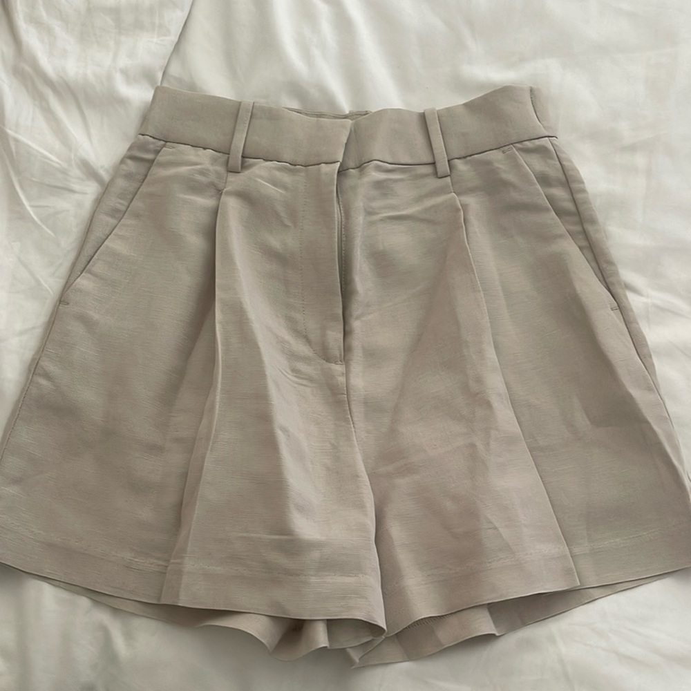 H&M linen shorts